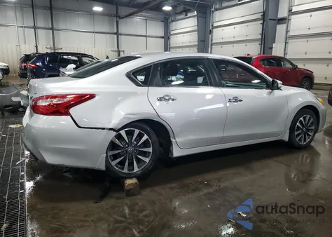 2017 Nissan Altima 2.5 z USA, uszkodzony, nr VIN 1N4AL3AP4HC132252
